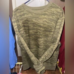 Amazon Essentials Olive Green Sweatshirt Womens XL